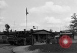 Immagine di Allied campo di prigionia Moosburg Germania, 1945, secondo 18 filmato di repertorio 65675049538