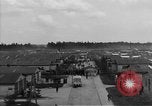 Immagine di Allied campo di prigionia Moosburg Germania, 1945, secondo 36 filmato di repertorio 65675049538