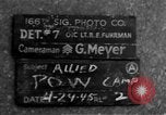 Immagine di Allied campo di prigionia Moosburg Germania, 1945, secondo 3 filmato di repertorio 65675049539
