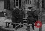 Immagine di Allied campo di prigionia Moosburg Germania, 1945, secondo 5 filmato di repertorio 65675049539