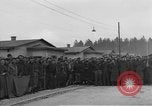 Immagine di Allied campo di prigionia Moosburg Germania, 1945, secondo 44 filmato di repertorio 65675049539