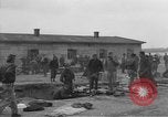 Image des prisonniers alliés Moosburg Allemagne, 1945, de la seconde 12 séquences d'archives historiques vidéo 65675049540