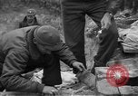Image des prisonniers alliés Moosburg Allemagne, 1945, de la seconde 27 séquences d'archives historiques vidéo 65675049540