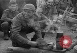 Image des prisonniers alliés Moosburg Allemagne, 1945, de la seconde 38 séquences d'archives historiques vidéo 65675049540