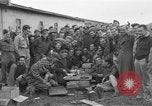 Image des prisonniers alliés Moosburg Allemagne, 1945, de la seconde 51 séquences d'archives historiques vidéo 65675049540