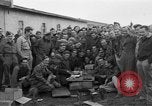 Image des prisonniers alliés Moosburg Allemagne, 1945, de la seconde 55 séquences d'archives historiques vidéo 65675049540