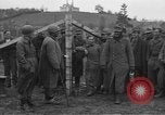 Standbild deutschen Gefangenen Langenzenn Deutschland, 1945, aus Sekunde 42 historischem Filmmaterial Videoclip 65675049541