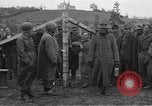 Standbild deutschen Gefangenen Langenzenn Deutschland, 1945, aus Sekunde 45 historischem Filmmaterial Videoclip 65675049541