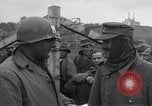 Standbild deutschen Gefangenen Langenzenn Deutschland, 1945, aus Sekunde 49 historischem Filmmaterial Videoclip 65675049541