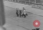 Standbild errichten Barrikaden Paris Frankreich, 1944, aus Sekunde 10 historischem Filmmaterial Videoclip 65675049546