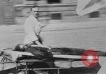 Standbild errichten Barrikaden Paris Frankreich, 1944, aus Sekunde 23 historischem Filmmaterial Videoclip 65675049546