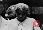 Standbild FFI round up Mitarbeiter Paris Frankreich, 1944, aus Sekunde 25 historischem Filmmaterial Videoclip 65675049547