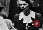 Standbild FFI round up Mitarbeiter Paris Frankreich, 1944, aus Sekunde 29 historischem Filmmaterial Videoclip 65675049547
