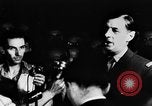 Standbild General Charles de Gaulle Paris Frankreich, 1944, aus Sekunde 17 historischem Filmmaterial Videoclip 65675049551
