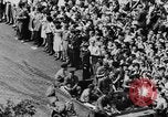 Standbild General Charles de Gaulle besuchen Arc de Triomphe Paris Frankreich, 1944, aus Sekunde 31 historischem Filmmaterial Videoclip 65675049552