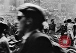 Standbild General Charles de Gaulle besuchen Arc de Triomphe Paris Frankreich, 1944, aus Sekunde 62 historischem Filmmaterial Videoclip 65675049552
