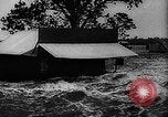 Standbild 1927 Mississippi Überschwemmung United States USA, 1927, aus Sekunde 52 historischem Filmmaterial Videoclip 65675049556