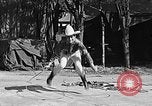 Standbild rope Tricks Hollywood Los Angeles California USA, 1930, aus Sekunde 15 historischem Filmmaterial Videoclip 65675049601