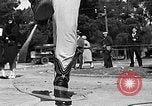 Standbild rope Tricks Hollywood Los Angeles California USA, 1930, aus Sekunde 37 historischem Filmmaterial Videoclip 65675049601