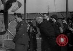 Immagine di Si è schiantato Messerschmitt Me109 aeromobile Londra Inghilterra Regno Unito, 1940, secondo 15 filmato di repertorio 65675049620