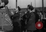 Immagine di Si è schiantato Messerschmitt Me109 aeromobile Londra Inghilterra Regno Unito, 1940, secondo 23 filmato di repertorio 65675049620