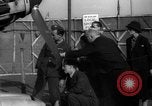 Immagine di Si è schiantato Messerschmitt Me109 aeromobile Londra Inghilterra Regno Unito, 1940, secondo 34 filmato di repertorio 65675049620