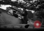 Immagine di Si è schiantato Messerschmitt Me109 aeromobile Londra Inghilterra Regno Unito, 1940, secondo 48 filmato di repertorio 65675049620