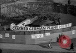 Standbild Messerschmitt Me-109 Flugzeuge London England, 1940, aus Sekunde 8 historischem Filmmaterial Videoclip 65675049621