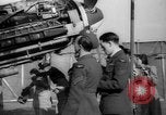 Standbild Messerschmitt Me-109 Flugzeuge London England, 1940, aus Sekunde 42 historischem Filmmaterial Videoclip 65675049621