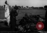 Image salvage équipage Royaume-Uni, 1940, de la seconde 9 séquences d'archives historiques vidéo 65675049622