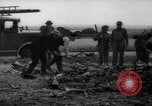 Image salvage équipage Royaume-Uni, 1940, de la seconde 40 séquences d'archives historiques vidéo 65675049622