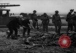 Image salvage équipage Royaume-Uni, 1940, de la seconde 47 séquences d'archives historiques vidéo 65675049622