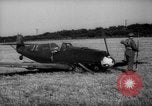 Standbild Messerschemitt deutsche Flugzeuge Vereinigtes Königreich, 1940, aus Sekunde 14 historischem Filmmaterial Videoclip 65675049623