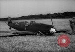 Standbild Messerschemitt deutsche Flugzeuge Vereinigtes Königreich, 1940, aus Sekunde 16 historischem Filmmaterial Videoclip 65675049623