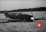 Standbild Messerschemitt deutsche Flugzeuge Vereinigtes Königreich, 1940, aus Sekunde 18 historischem Filmmaterial Videoclip 65675049623