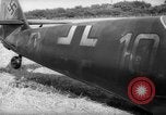 Standbild Messerschemitt deutsche Flugzeuge Vereinigtes Königreich, 1940, aus Sekunde 19 historischem Filmmaterial Videoclip 65675049623