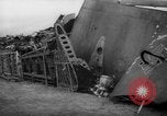 Image allemand Swastika aéronefs Royaume-Uni, 1940, de la seconde 22 séquences d'archives historiques vidéo 65675049625