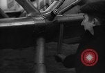 Standbild britischen shadow Factory für Flugzeuge Vereinigtes Königreich, 1940, aus Sekunde 18 historischem Filmmaterial Videoclip 65675049632