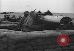 Standbild britische Flak Vereinigtes Königreich, 1940, aus Sekunde 16 historischem Filmmaterial Videoclip 65675049633
