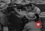 Standbild britische Flak Vereinigtes Königreich, 1940, aus Sekunde 30 historischem Filmmaterial Videoclip 65675049633