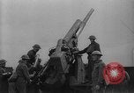 Standbild britische Flak Vereinigtes Königreich, 1940, aus Sekunde 42 historischem Filmmaterial Videoclip 65675049633
