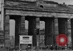 Immagine di Rally comunista Berlino Germania Est, 1950, secondo 7 filmato di repertorio 65675049655