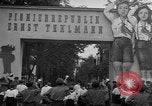 Immagine di Rally comunista Berlino Germania Est, 1950, secondo 21 filmato di repertorio 65675049655