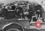 Immagine di Italiano truppe Quartermaster Tunisia Africa del Nord, 1943, secondo 23 filmato di repertorio 65675049661
