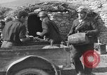 Immagine di Italiano truppe Quartermaster Tunisia Africa del Nord, 1943, secondo 25 filmato di repertorio 65675049661