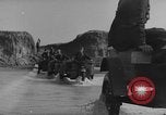 Immagine di Italiano truppe Quartermaster Tunisia Africa del Nord, 1943, secondo 48 filmato di repertorio 65675049661
