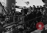 Image des scientifiques russes Retour à Leningrad la Russie, 1938, de la seconde 10 séquences d'archives historiques vidéo 65675049672