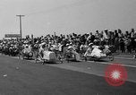 Standbild home Autos gemacht Los Angeles California USA, 1936, aus Sekunde 23 historischem Filmmaterial Videoclip 65675049686