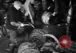 Standbild "Wir wollen Bier" Parade New York United States USA, 1932, aus Sekunde 5 historischem Filmmaterial Videoclip 65675049698