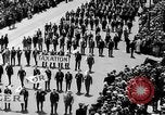 Standbild "Wir wollen Bier" Parade New York United States USA, 1932, aus Sekunde 33 historischem Filmmaterial Videoclip 65675049698